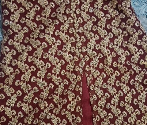 Red and gold Maxi for sale in Ghauri town, Rawalpindi