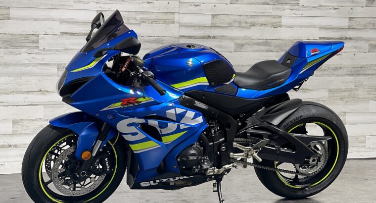 2017 Suzuki gsx r1000cc available for sale