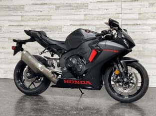 2017 Honda cbr 1000RR available for sell