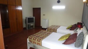 PG Accommodation Amazing Opportunity to Live DHA P3