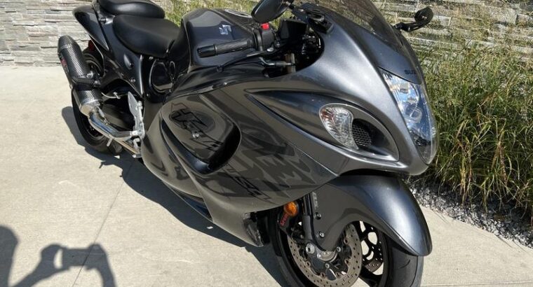 2020 Suzuki hayabusa whatsapp me