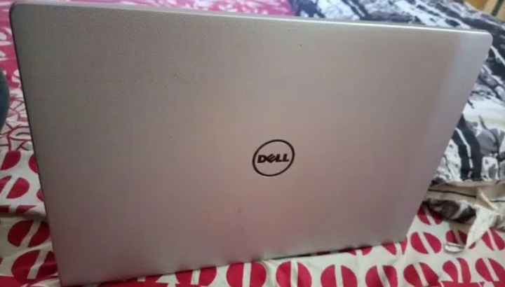 Dell Inspiron 5559