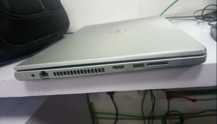 Dell Inspiron 5559