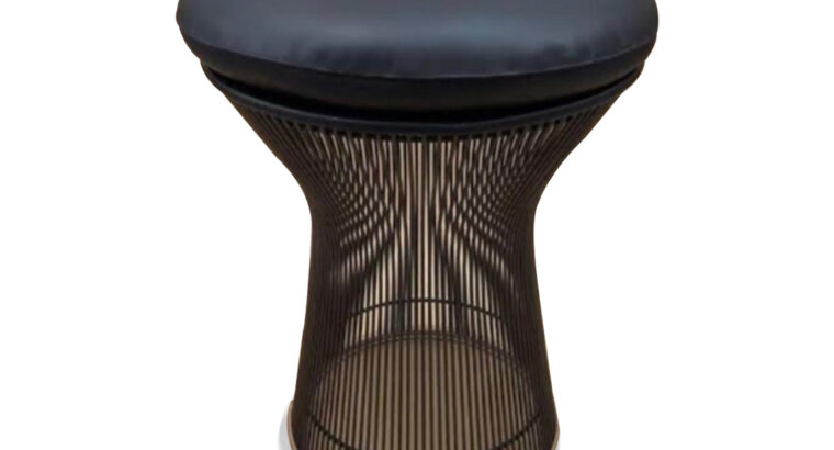 Leather Stool | Stool | Black resting stool