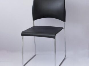 Black Cafeteria Chair | Modern Chair