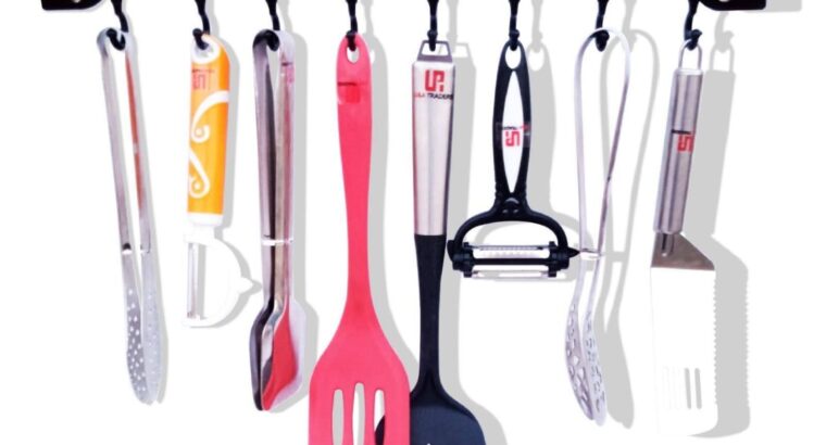 Multifunction Rack With 8 Hooks