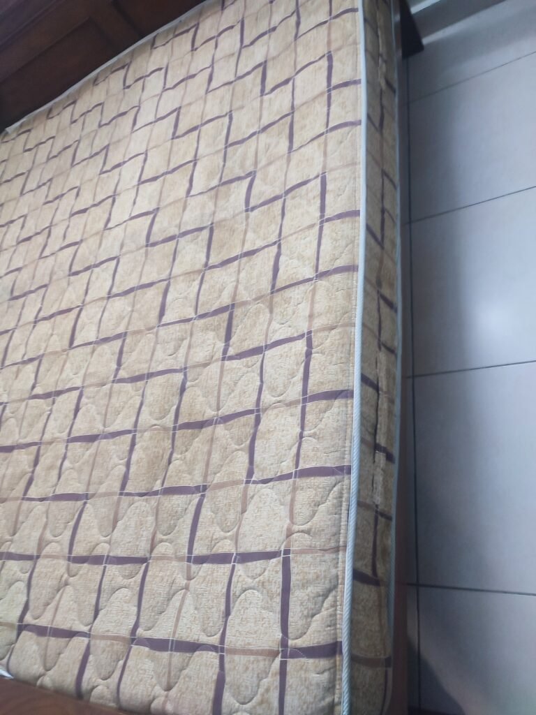 Spring mattress for sale - photo 2
