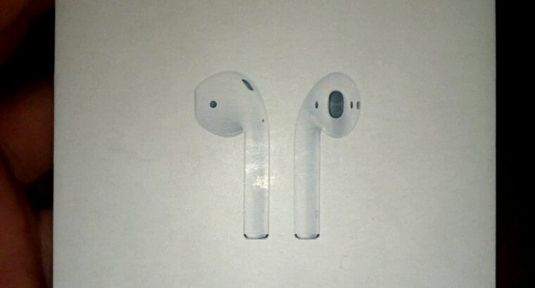 Apple Airpods 2nd Genration with wireless charging case