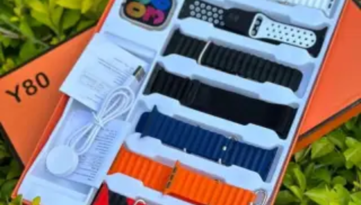 All types of things available watches,earbuds,shoes,clothes