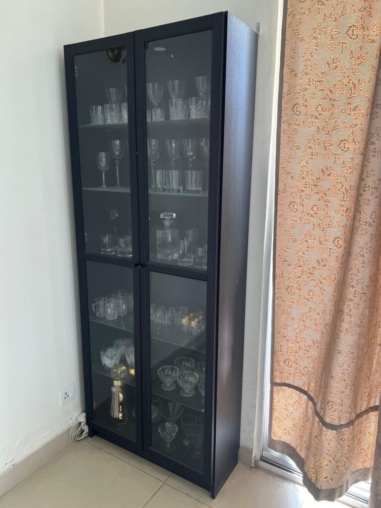 URGENT SALE ikea imported glass cabinet - photo 2