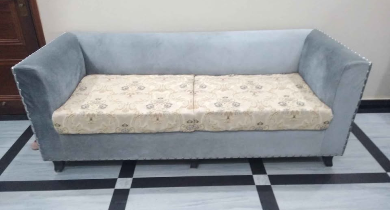 7- seater sofa set for sale in nazimabad no 1