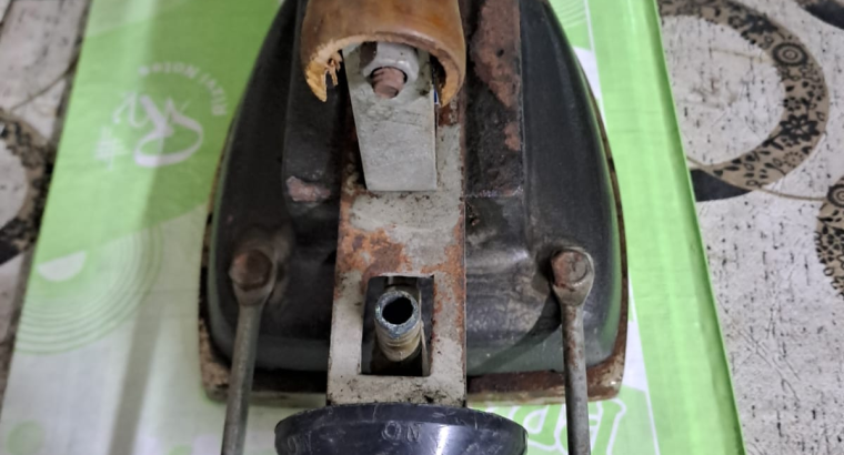 Gas Iron for sale in Rs.2000 only in Lahore