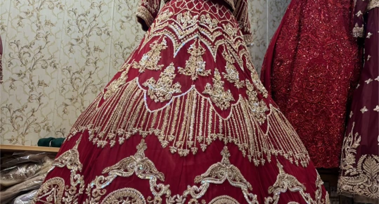 Luxury Maroon Bridal Lehnga – Heavy Hand Embroidery – Excellent Condition