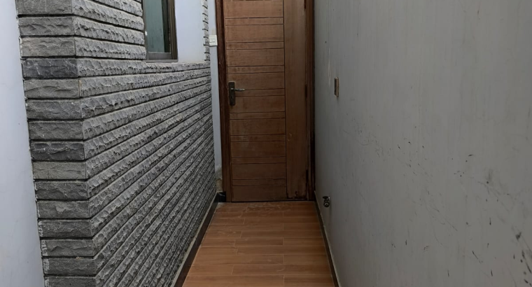240 yards House for Sale in Gulistan e Johar