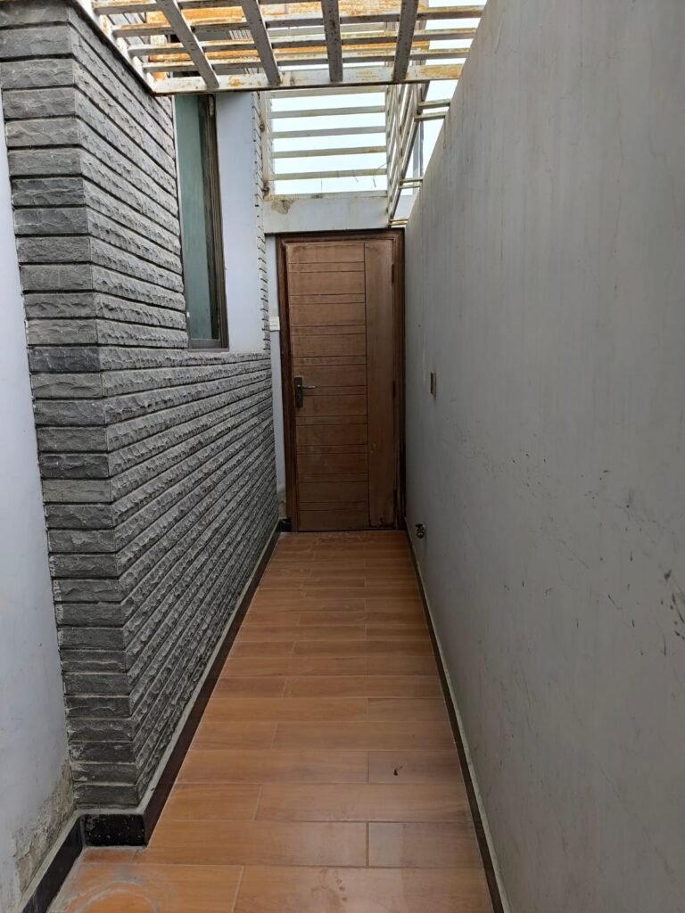 240 yards House for Sale in Gulistan e Johar – Contact: 03002105685 - photo 3