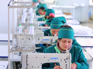 shalwar kameez karegar.machine operator