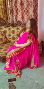Pink Saree and Golden Embroidery Vibes 💖✨