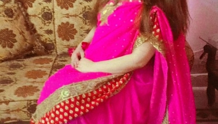 Pink Saree and Golden Embroidery Vibes 💖✨
