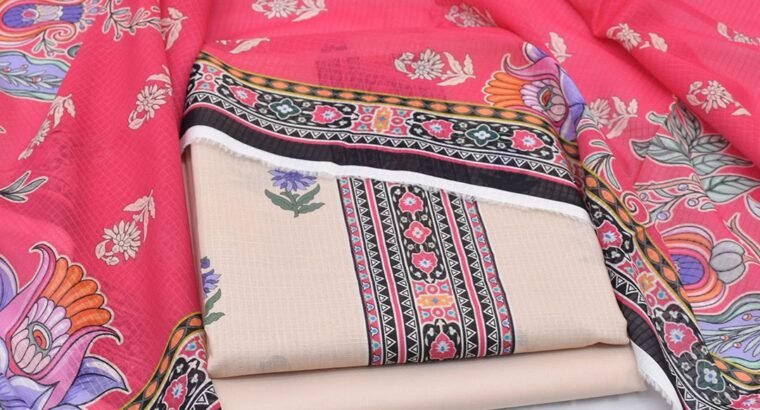 Gul Ahmed Brand – Digital Printed Lawn Shirt, Plain Dyed Trouser and Digital Printed Lawn Dupatta🌸✨