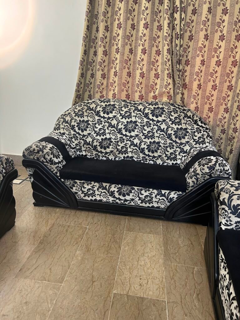 Sofa Set for sale in Wahdat Colony, Lahore - photo 2
