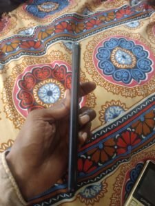 Redmi note 11 hai 6 128 penal change hai