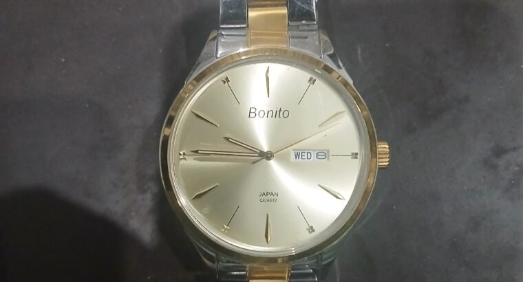 Bonito Japan analog wrist watch by Quartz