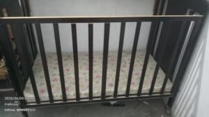 baby wooden cot