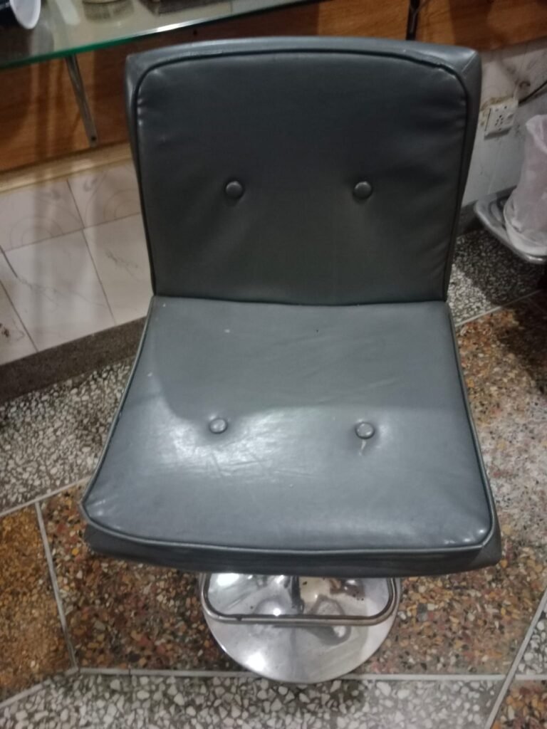 Saloon Hair Cutting ✂️ Chair for Sale - photo 1