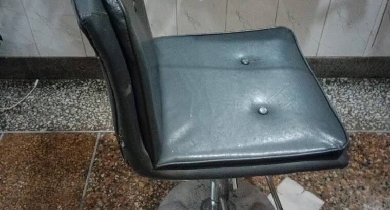 Saloon Hair Cutting ✂️ Chair for Sale