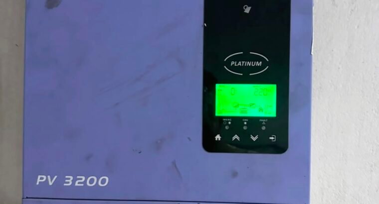 Hybrid solar inverter fronus 