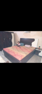 Bed set for sale in Karachi