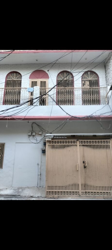 old 3Marla 4-Storey House for Sale in Khayaban-e-Sir Syed Sector 3, Rawalpindi - photo 1