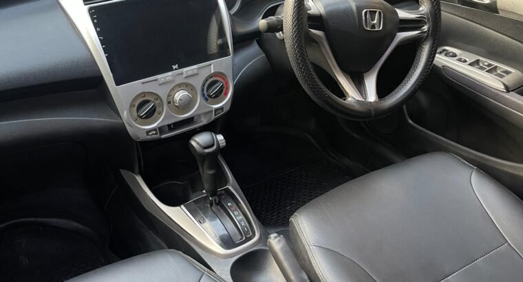 Honda city 2010 automatic for sale in La...