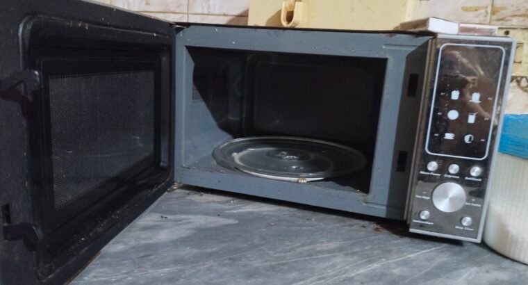 Microwave oven