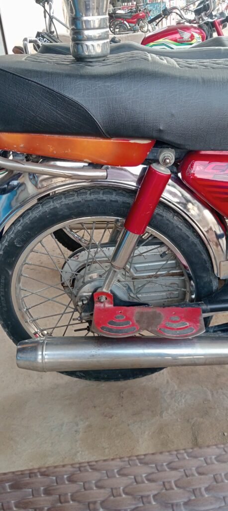 Honda CD70 – 2017 Model for sale in Rs.80,000 - photo 4
