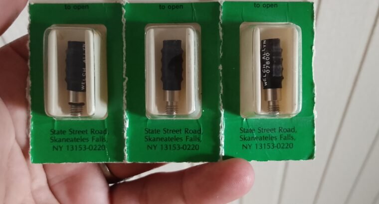 Welch allyn Halogen bulbs-3pcs sealed pa...