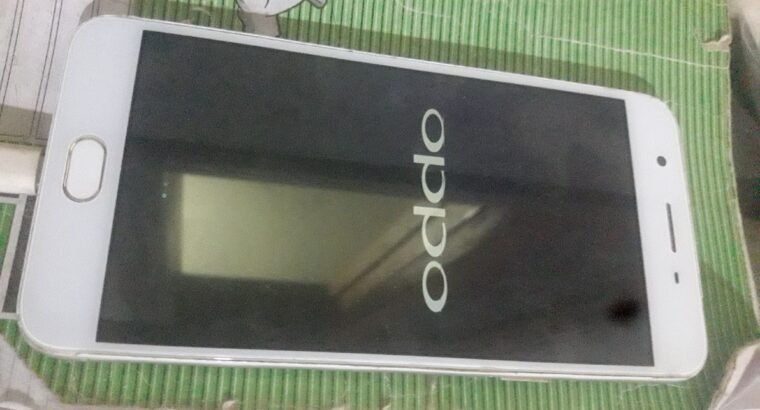 Oppo F1S smartphone for sale in Karachi
