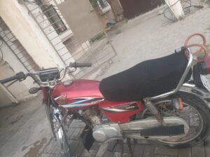 Honda 125 2015 model for sale in Sargodha
