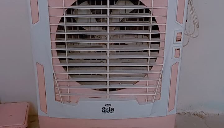 10/10 condition with 3 water chemical bottles for best cooling