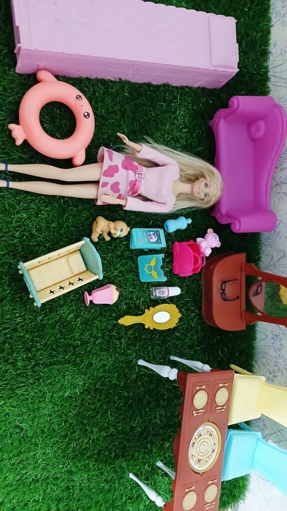 Barbie with Furniture - photo 5