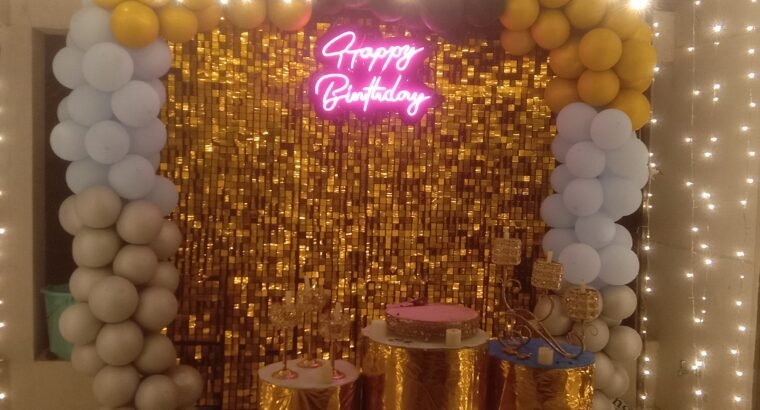 happy anniversary flowers and balloon decor