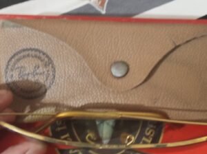 Vintage B and L ray-ban Carvan USA with original leather case collectror’s item