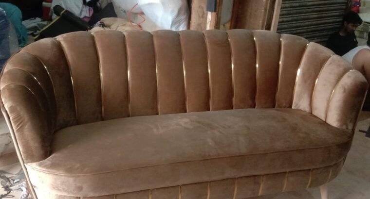 Turkish design 2 chairs with cushion and with table and 10 years warranty molty foam