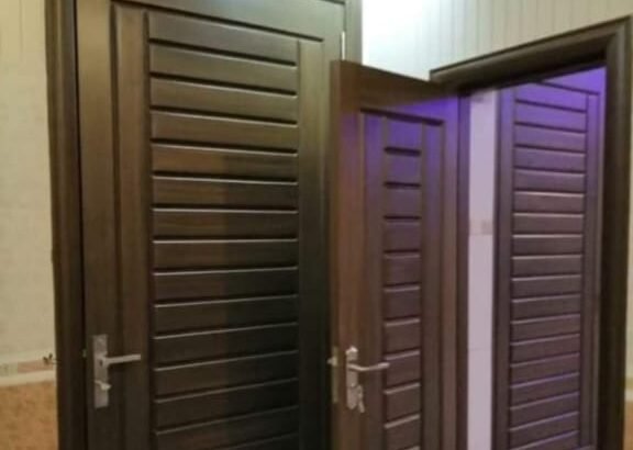 plywood door and sold door