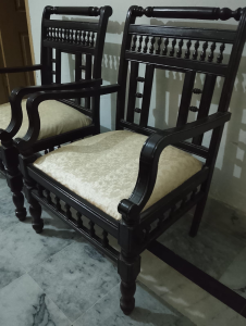 4 wooden chairs