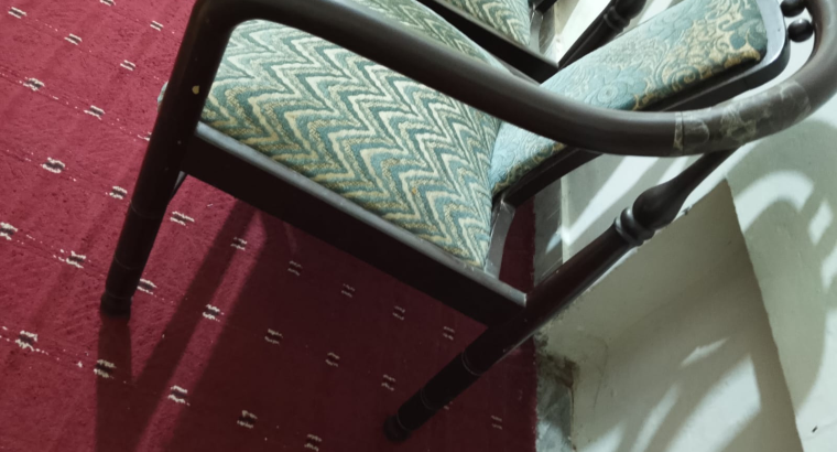 4 wooden chairs