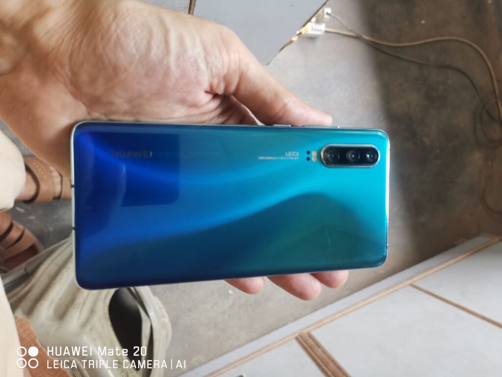 Huawei P30 6/128 for sale in North Nazimabad, Karachi - photo 2
