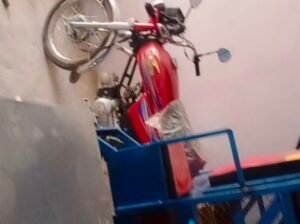Loading Rickshaw