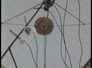 8 feet dish shabbily good quality