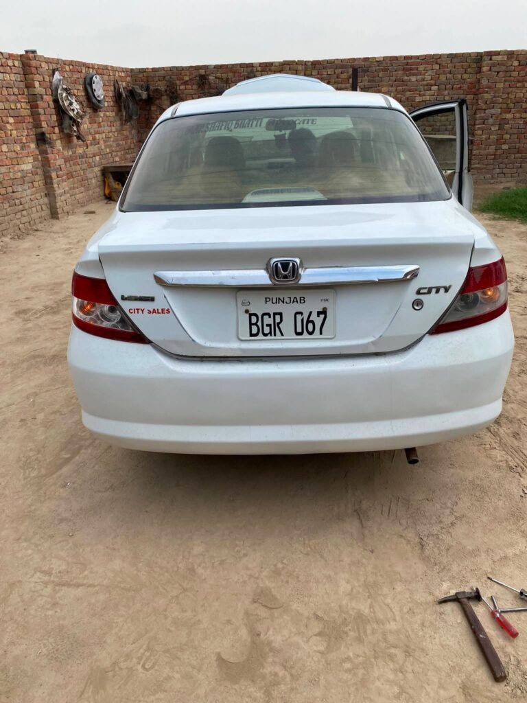Honda City 2004 Model for Sale in Vehari - photo 4